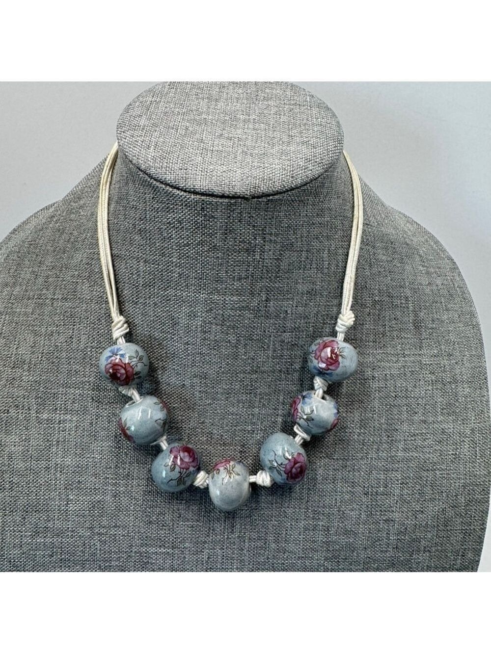 Vintage Painted Handpainted flowers Ceramic Bead Necklace Unique Grey Red